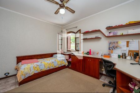 Casa à venda com 200m², 3 quartos e 2 vagas Casa à venda com 200m², 3 quartos e 2 vagasQuarto 2