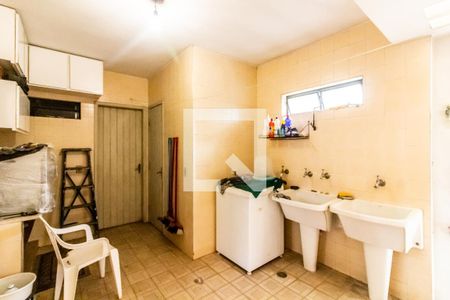 Casa à venda com 200m², 4 quartos e 4 vagasLavanderia