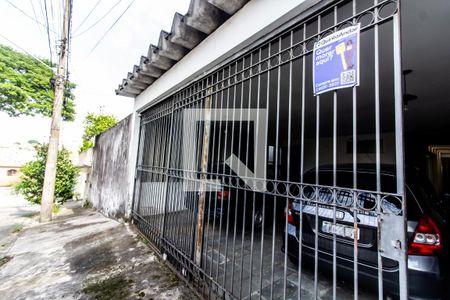 Casa à venda com 200m², 4 quartos e 4 vagasFachada