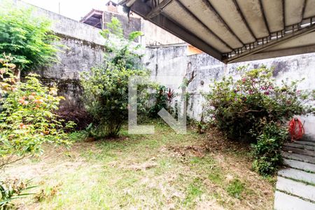 Casa à venda com 200m², 4 quartos e 4 vagasQuintal 1