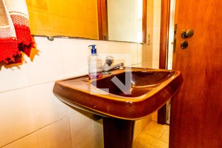 Casa à venda com 200m², 4 quartos e 4 vagasLavabo