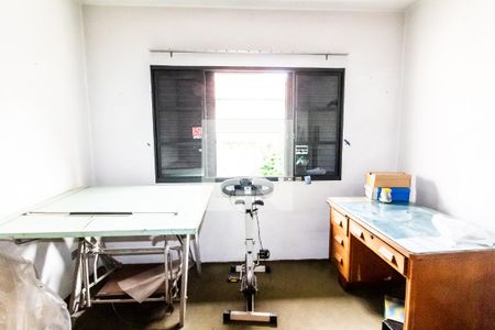 Casa à venda com 200m², 4 quartos e 4 vagasQuarto 2