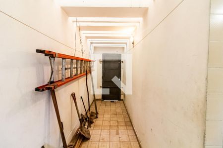 Casa à venda com 200m², 4 quartos e 4 vagasCorredor