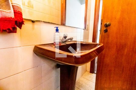 Casa à venda com 200m², 4 quartos e 4 vagasLavabo