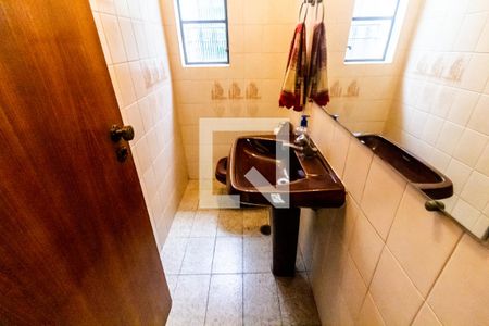 Casa à venda com 200m², 4 quartos e 4 vagasLavabo