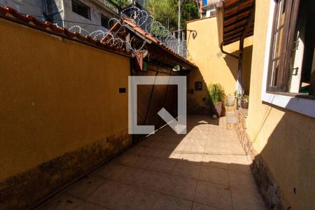 Casa à venda com 168m², 5 quartos e 2 vagasÁrea comum