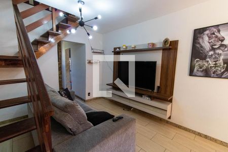 Casa à venda com 168m², 5 quartos e 2 vagasSala