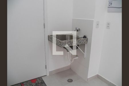 Sala/Cozinha/ Área de Serviço de apartamento para alugar com 2 quartos, 33m² em Piqueri, São Paulo