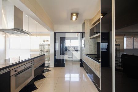 Apartamento para alugar com 169m², 3 quartos e 3 vagas Apartamento para alugar com 169m², 3 quartos e 3 vagasCozinha