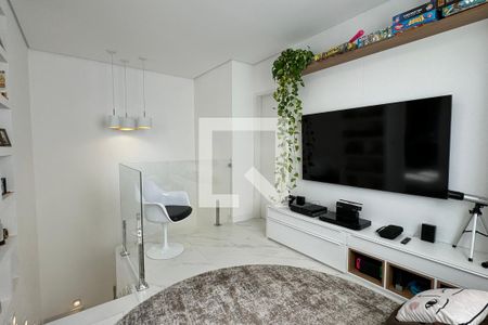 Sala de TV de apartamento à venda com 2 quartos, 170m² em Jardim Tupanci, Barueri