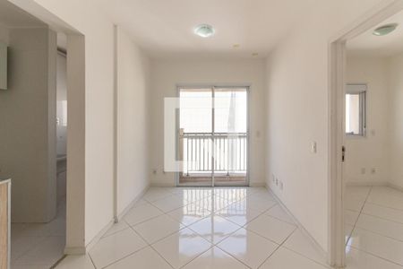 Apartamento à venda com 36m², 1 quarto e 1 vaga Apartamento à venda com 36m², 1 quarto e 1 vagaSala