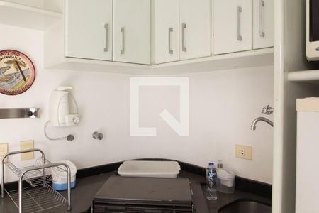 Sala/Cozinha de apartamento para alugar com 1 quarto, 86m² em Itaim Bibi, São Paulo