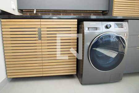 Apartamento à venda com 85m², 1 quarto e 2 vagasÁrea de serviço, armário e máquina de lavar e secar