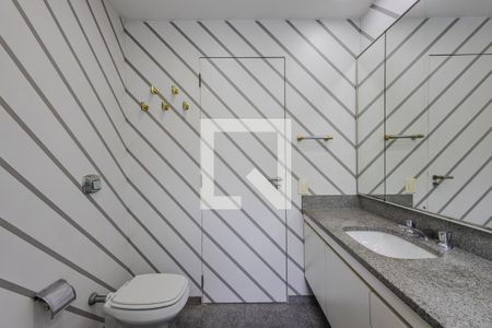 Apartamento à venda com 177m², 3 quartos e 2 vagasBanheiro