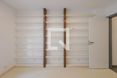 Apartamento à venda com 177m², 3 quartos e 2 vagasQuarto 1