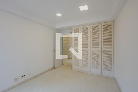 Apartamento à venda com 177m², 3 quartos e 2 vagasQuarto 2