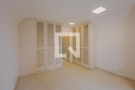 Apartamento à venda com 177m², 3 quartos e 2 vagasSuíte