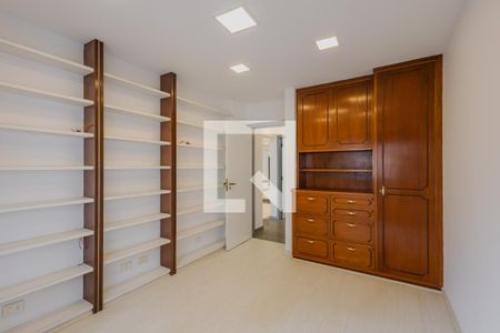 Apartamento à venda com 177m², 3 quartos e 2 vagasQuarto 1