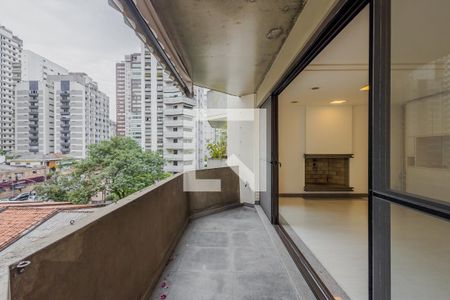 Apartamento à venda com 177m², 3 quartos e 2 vagasVaranda