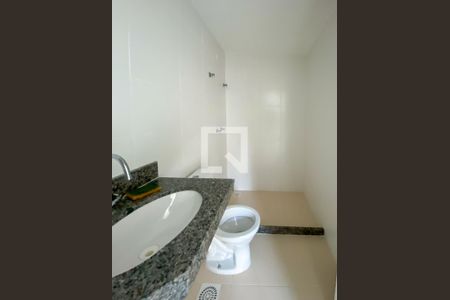 Banheiro da Suíte de apartamento para alugar com 2 quartos, 70m² em Santa Rosa, Niterói