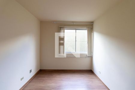 Quarto 2 de apartamento para alugar com 2 quartos, 94m² em Cristo Rei, Curitiba