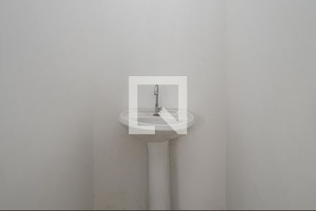 Banheiro de kitnet/studio para alugar com 1 quarto, 36m² em Americanópolis, São Paulo