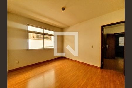 Sala de apartamento à venda com 3 quartos, 85m² em Cidade Nova, Belo Horizonte