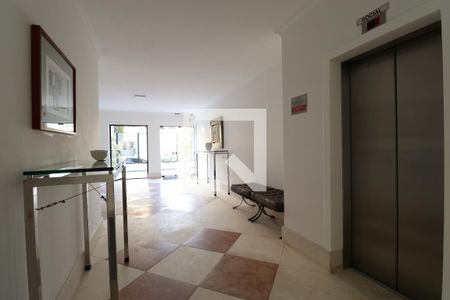 Apartamento à venda com 68m², 3 quartos e 1 vagaHall de entrada