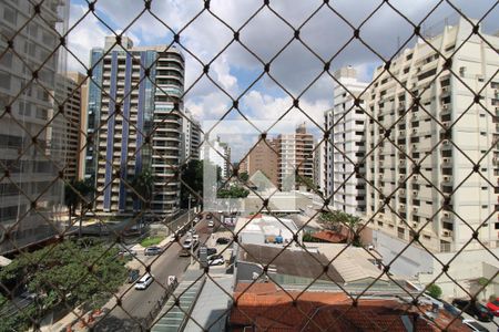 Varanda de apartamento para alugar com 1 quarto, 56m² em Cambuí, Campinas