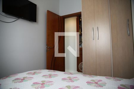 Apartamento à venda com 194m², 5 quartos e 3 vagasQuarto 2