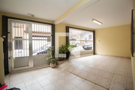 Casa à venda com 160m², 5 quartos e 2 vagas Casa à venda com 160m², 5 quartos e 2 vagasGaragem