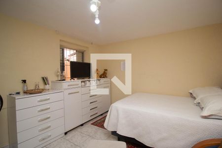 Casa à venda com 160m², 5 quartos e 2 vagas Casa à venda com 160m², 5 quartos e 2 vagasQuarto Casa 2