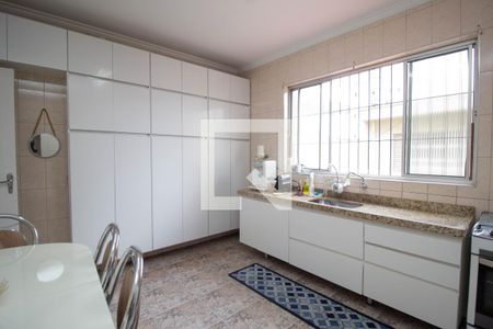 Casa à venda com 160m², 5 quartos e 2 vagas Casa à venda com 160m², 5 quartos e 2 vagasCozinha