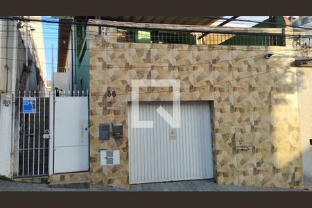 Casa à venda com 230m², 3 quartos e sem vagaFachada