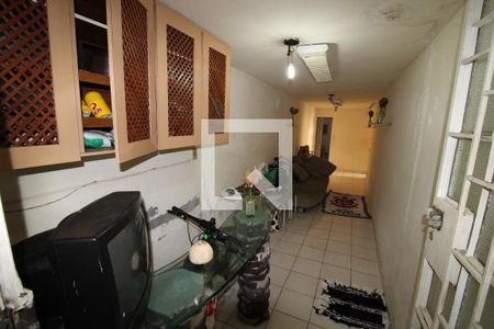 Casa à venda com 230m², 3 quartos e sem vagaÁrea de Serviço