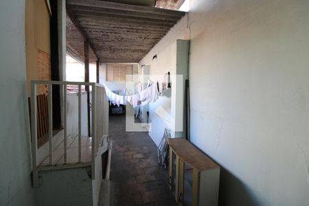 Casa à venda com 230m², 3 quartos e sem vagaÁrea de Serviço