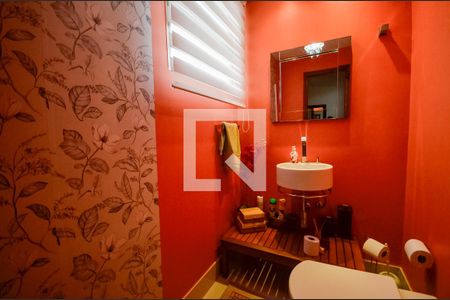 Apartamento à venda com 300m², 4 quartos e 4 vagas Apartamento à venda com 300m², 4 quartos e 4 vagasLavabo