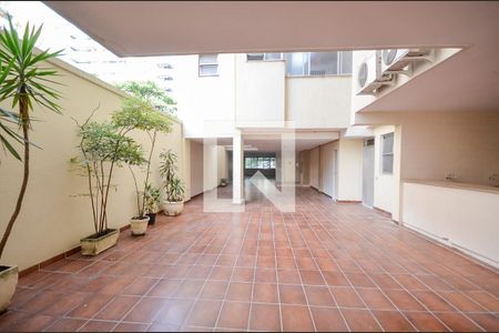 Apartamento à venda com 300m², 4 quartos e 4 vagas Apartamento à venda com 300m², 4 quartos e 4 vagasÁrea comum - Playground