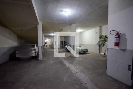 Apartamento à venda com 300m², 4 quartos e 4 vagas Apartamento à venda com 300m², 4 quartos e 4 vagasGaragem