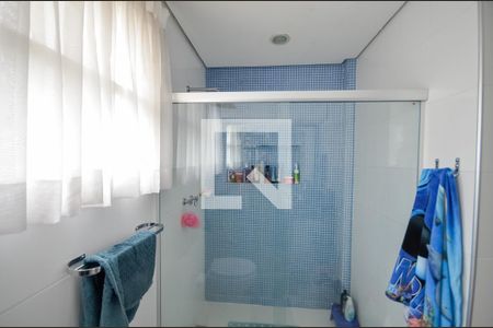 Apartamento à venda com 300m², 4 quartos e 4 vagas Apartamento à venda com 300m², 4 quartos e 4 vagasBanheiro da Suíte 1