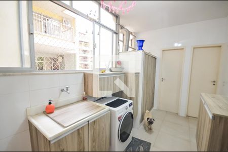 Apartamento à venda com 300m², 4 quartos e 4 vagas Apartamento à venda com 300m², 4 quartos e 4 vagasÁrea de Serviço
