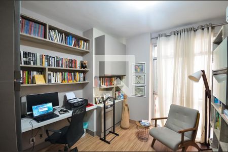 Apartamento à venda com 300m², 4 quartos e 4 vagas Apartamento à venda com 300m², 4 quartos e 4 vagasQuarto 2