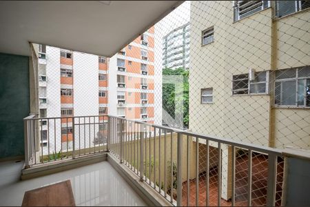 Apartamento à venda com 300m², 4 quartos e 4 vagas Apartamento à venda com 300m², 4 quartos e 4 vagasVista do Quarto 2