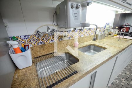 Apartamento à venda com 300m², 4 quartos e 4 vagas Apartamento à venda com 300m², 4 quartos e 4 vagasCozinha