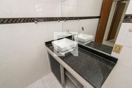 Casa à venda com 130m², 3 quartos e 1 vaga Casa à venda com 130m², 3 quartos e 1 vagaBanheiro 1