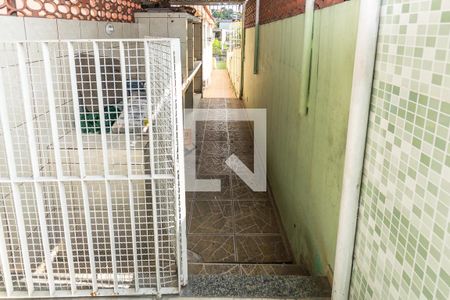 Casa à venda com 130m², 3 quartos e 1 vaga Casa à venda com 130m², 3 quartos e 1 vagaVaranda Gourmet - Corredor de acesso