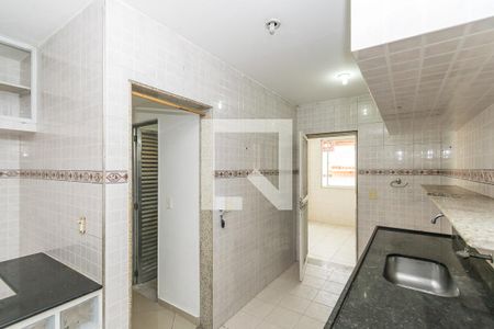 Casa à venda com 130m², 3 quartos e 1 vaga Casa à venda com 130m², 3 quartos e 1 vagaCozinha
