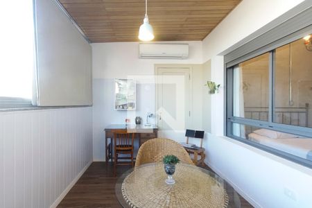 Apartamento para alugar com 45m², 1 quarto e 1 vaga Apartamento para alugar com 45m², 1 quarto e 1 vagaVaranda