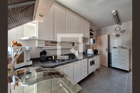 Apartamento à venda com 140m², 3 quartos e 3 vagasCozinha