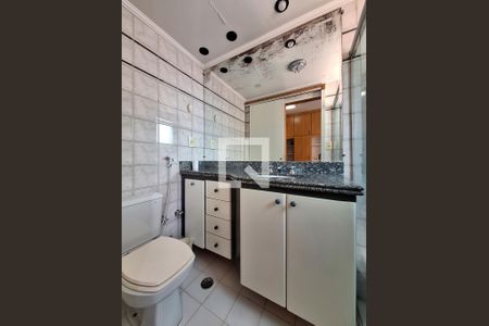 Apartamento à venda com 140m², 3 quartos e 3 vagasBanheiro Quarto 2